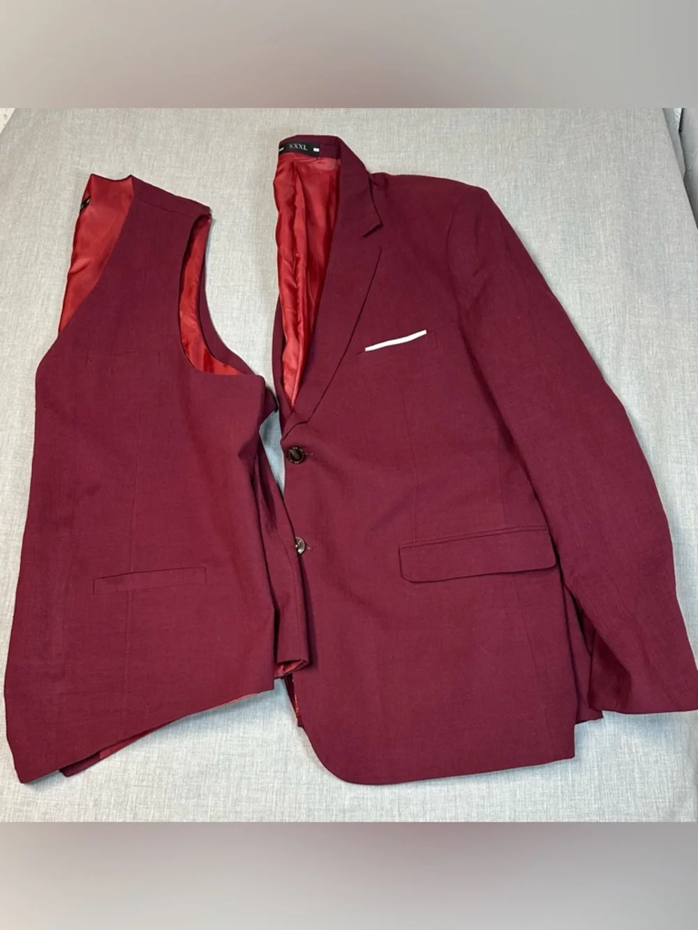 Source Unknown Men's Burdundy Two-Piece Suit Jacket & Vest - Picture 1 of 11